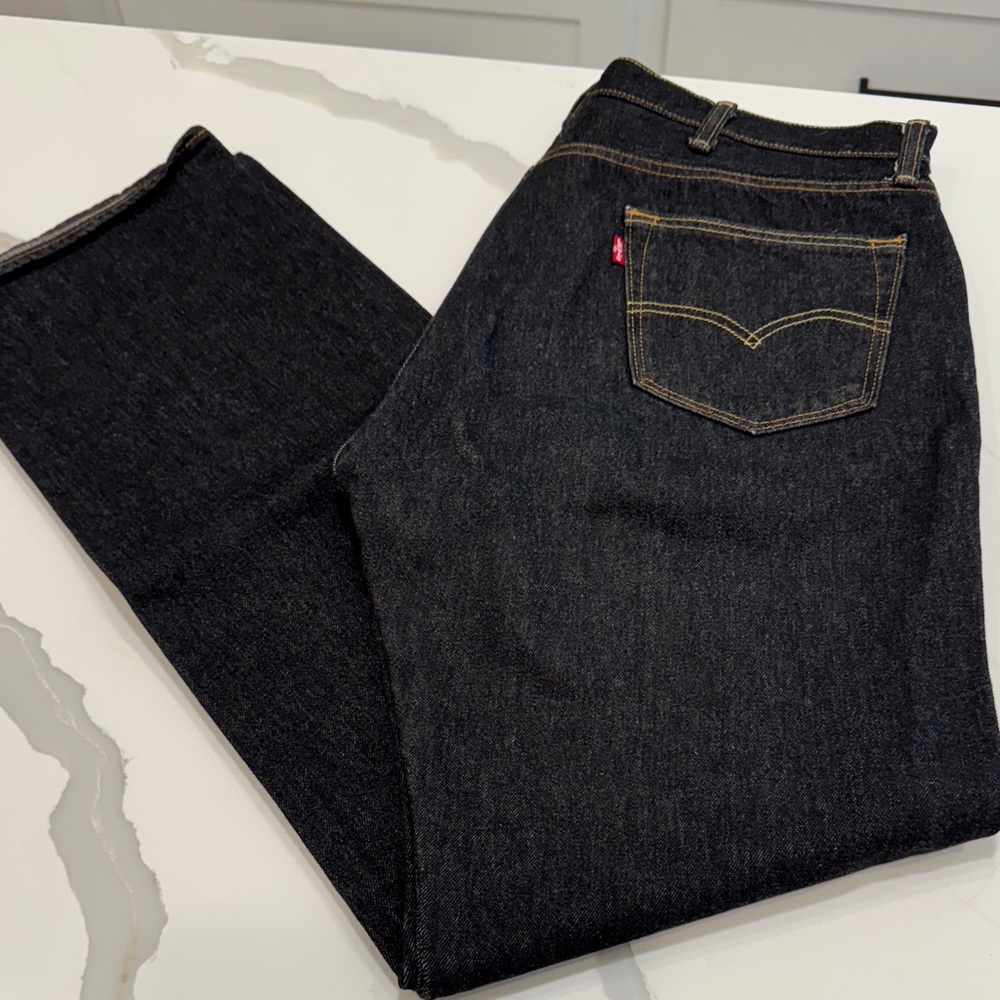 Men's dark wash Levi's button fly